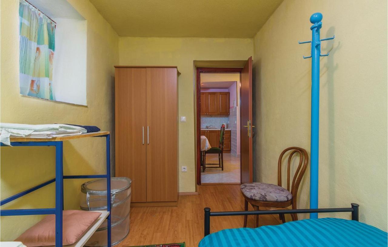 Pet Friendly Apartment In Porec With Wifi Exterior foto