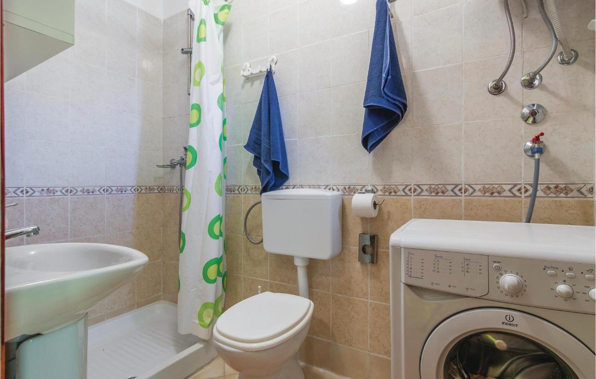 Pet Friendly Apartment In Porec With Wifi Exterior foto